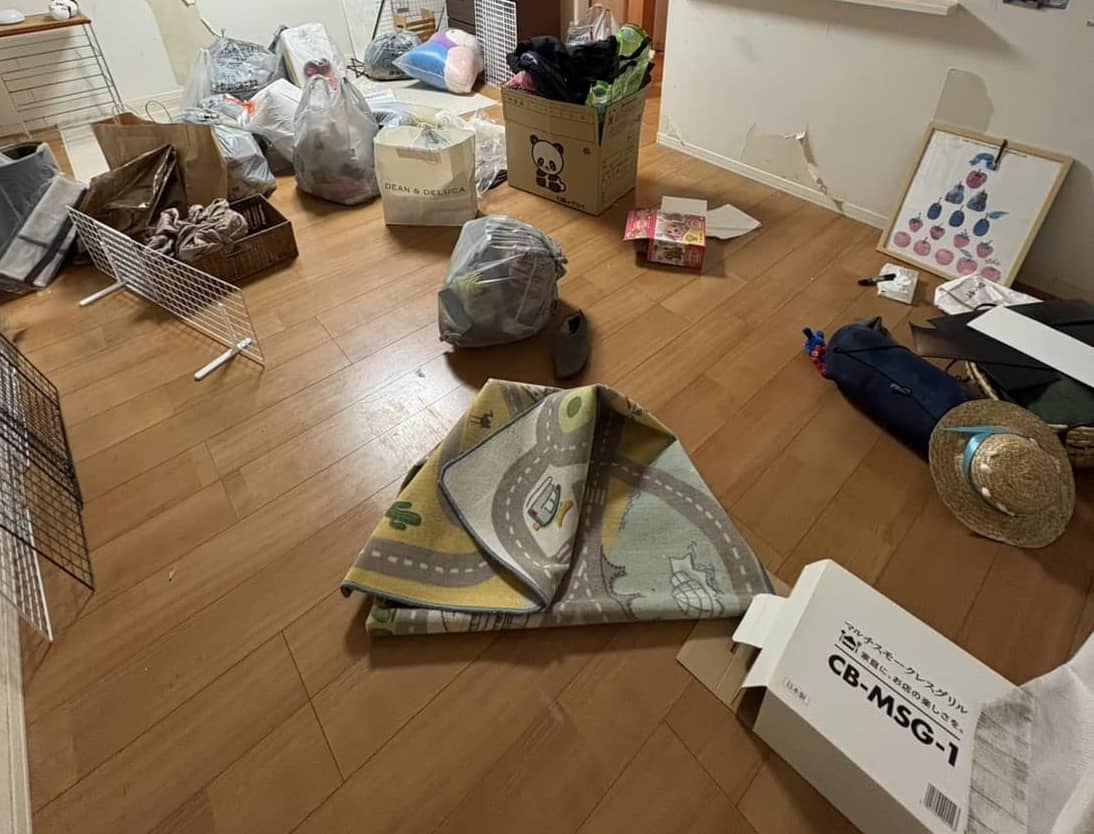 見沼区で引越し前のリビングを丸ごと片付け